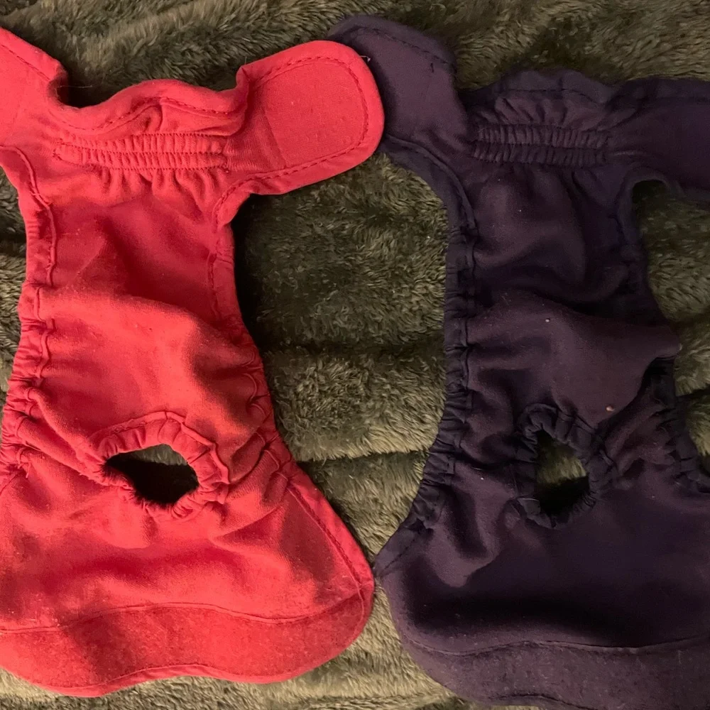 Pink and Purple Dog Diapers Sz SM- USED BUT GREAT CONDITION